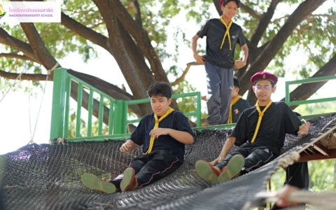 เข้าค่ายลูกเสือ เนตรนารี ยุวกาชาด ม.2